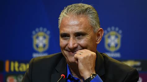 Tite convoca Seleção Brasileira para a Copa: Daniel Alves é a grande surpresa