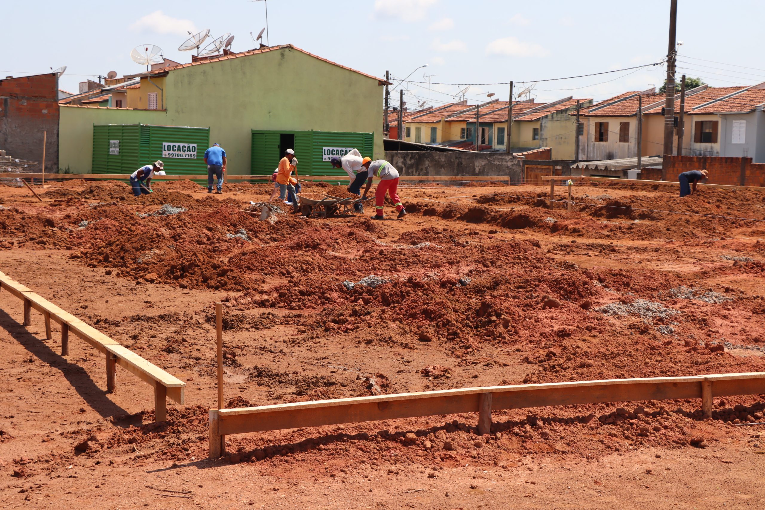 UBS Jardim Paraty: início das obras é acompanhado de perto pelo prefeito de Franca