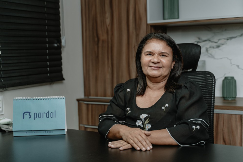 Mulher que vendia picolé na feira hoje faz 40 mil picolés e 8 mil litros de sorvete