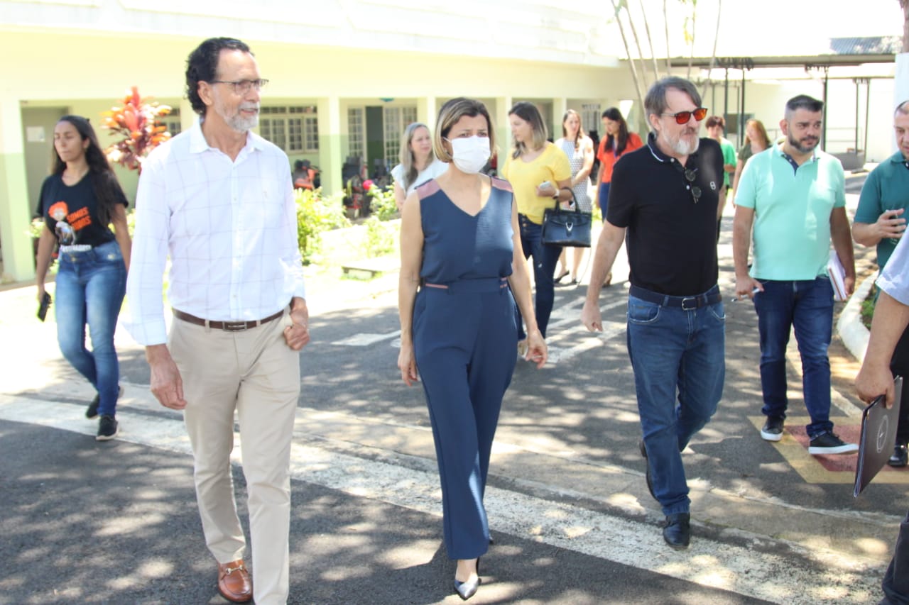 APAE de Franca instala sistema de energia solar com verba da deputada Graciela