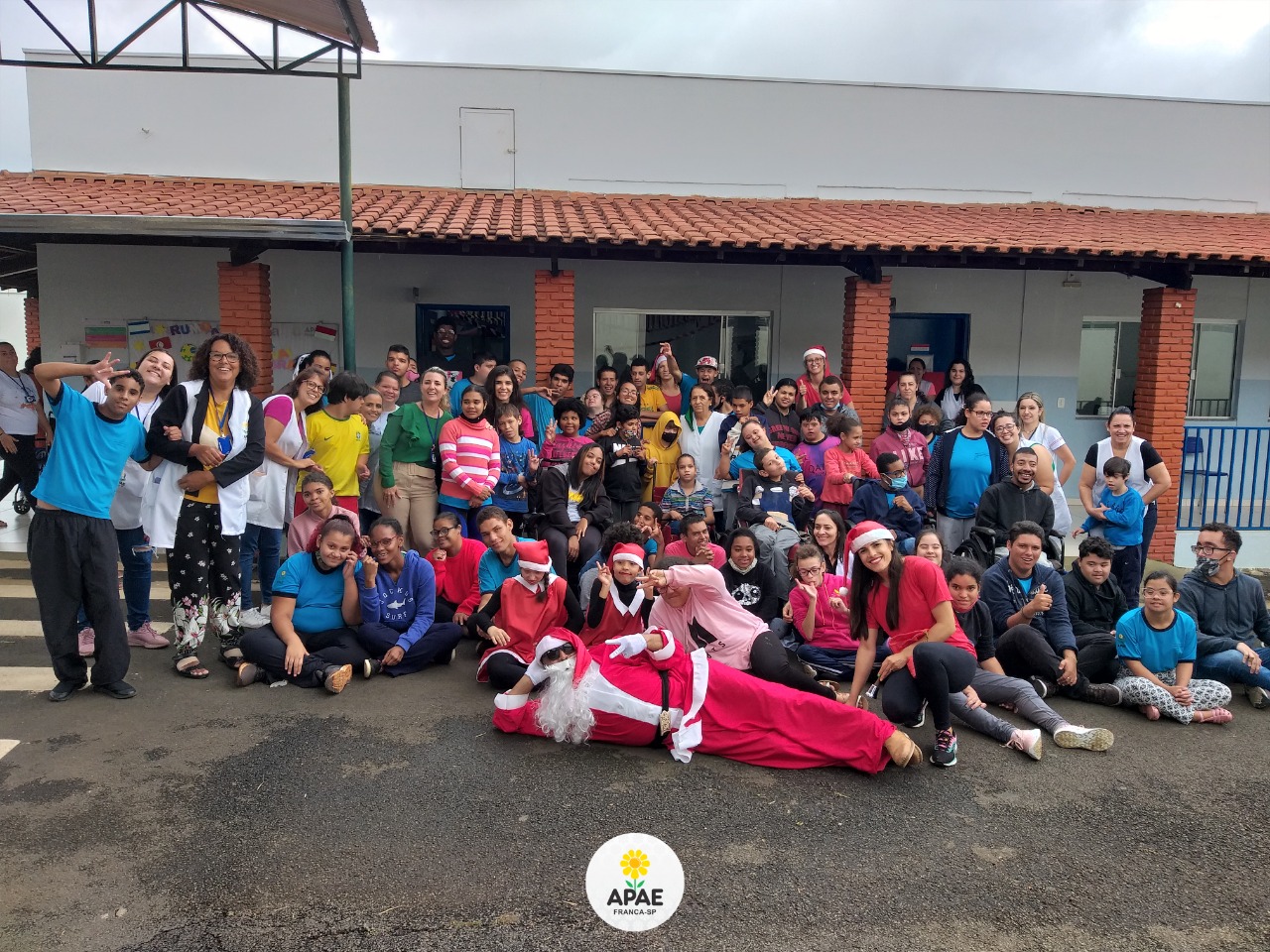 APAE Franca arrecada doações para distribuição de cestas e almoço especial de Natal