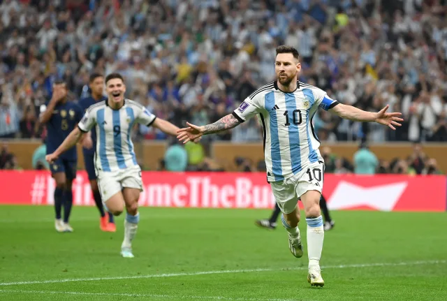 Argentina supera a França e conquista o tricampeonato mundial de futebol no Qatar