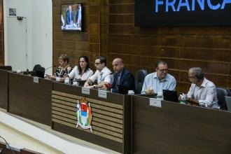 Edital para reforma da Câmara deve ser relançado; até agora, não há interessados