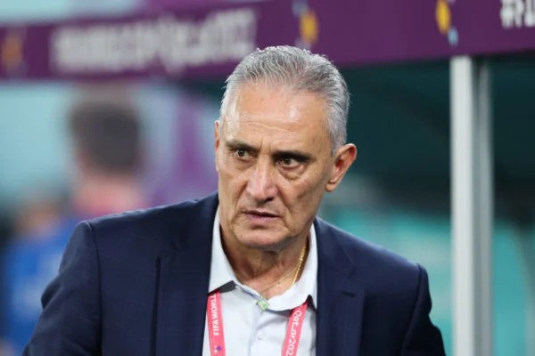 Tite é assaltado no Rio de Janeiro e ainda leva bronca por derrota na Copa do Mundo