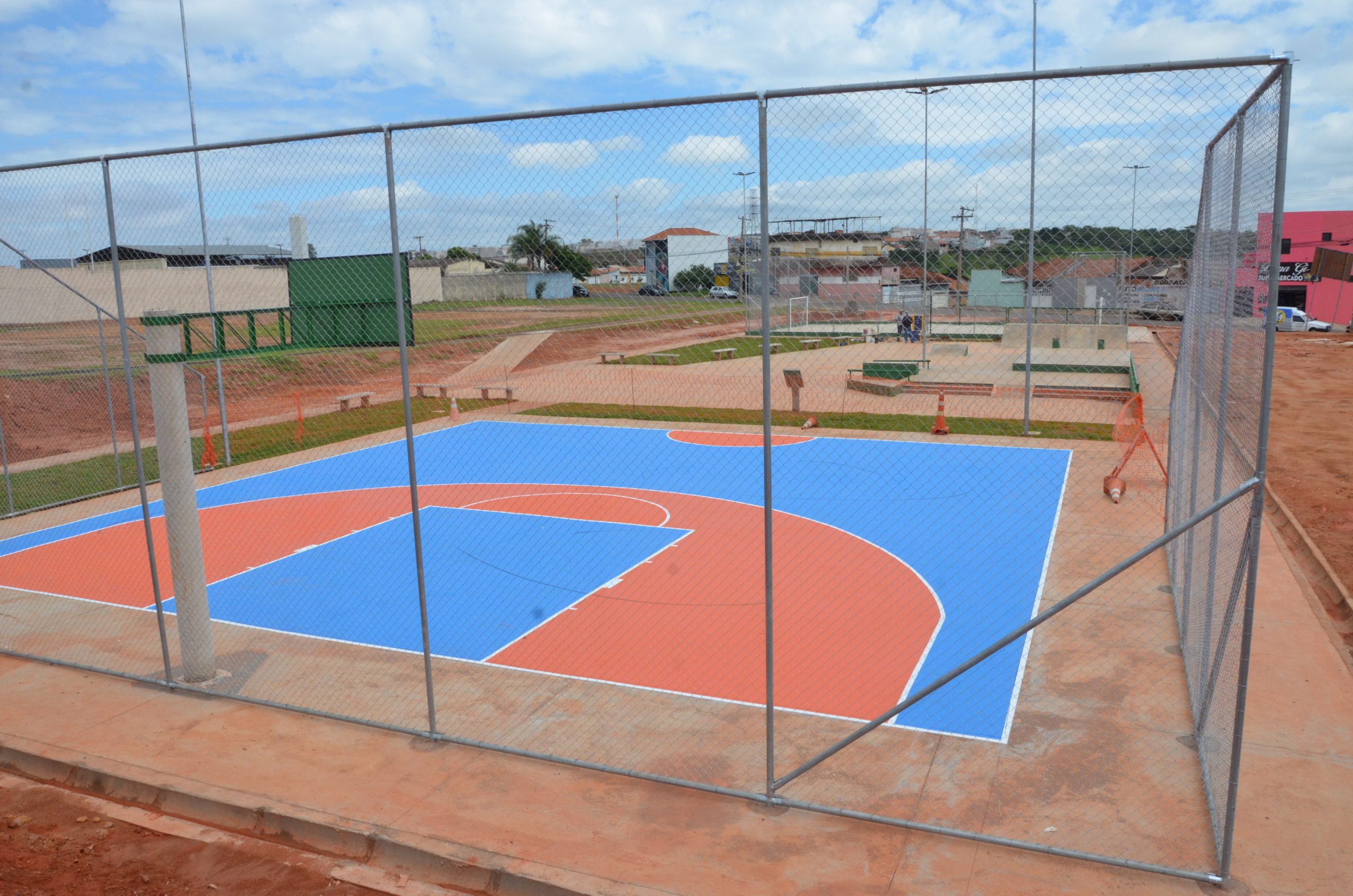 Jornal da Franca – À Franca, deux nouveaux centres sportifs et de loisirs sont en phase finale de construction