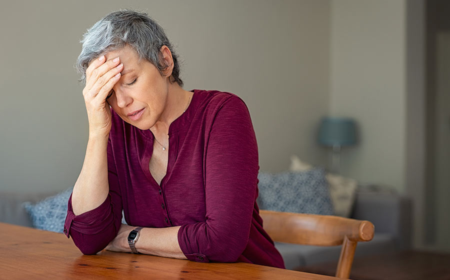 Menopausa precoce pode influenciar o ritmo de envelhecimento cerebral, aponta estudo