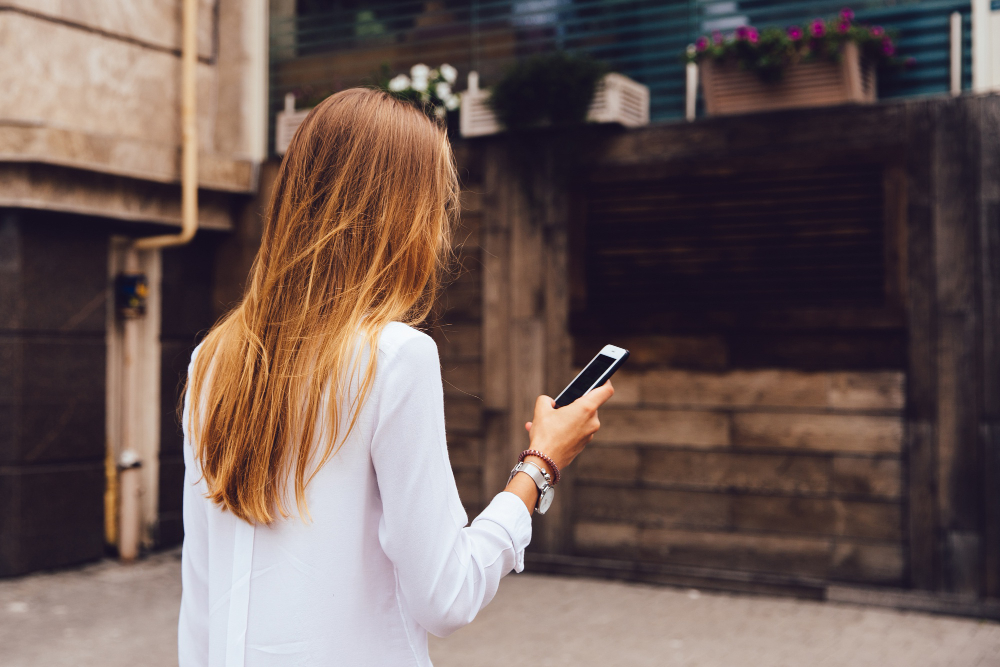 Uso excessivo do celular ao longo do dia diminui capacidade criativa, conclui estudo