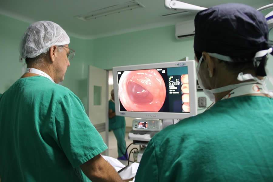 O que é e como se prevenir do câncer colorretal, segundo cirurgião oncologista