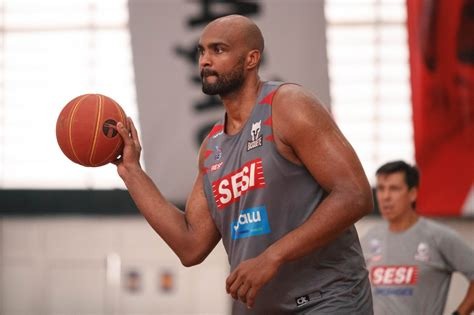 Recuperado, Lucas Mariano viaja para a Argentina com elenco do Sesi Franca