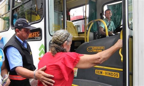 Governo de SP regulamenta transporte gratuito para pessoas entre 60 e 65 anos