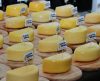 Empresa paga R$ 5 mil para voluntários comerem queijo antes de dormir. Dá pesadelo? - Jornal da Franca