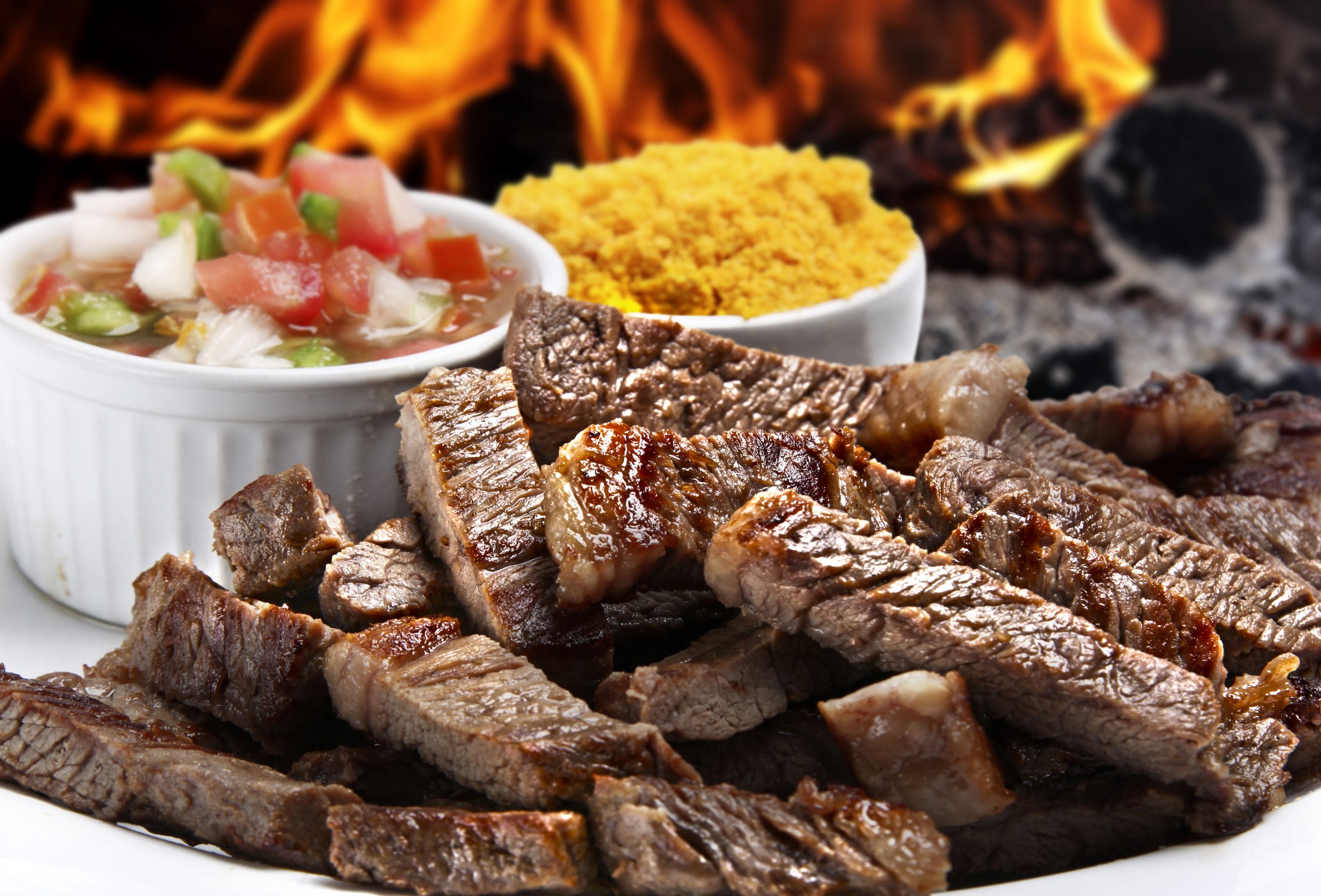 Quer fazer um churrasco com carnes mais baratas? Veja esses truques e economize!