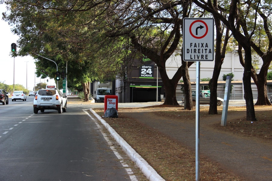 Novas leis de trânsito deixam motoristas confusos e fiscais não perdoam nas multas