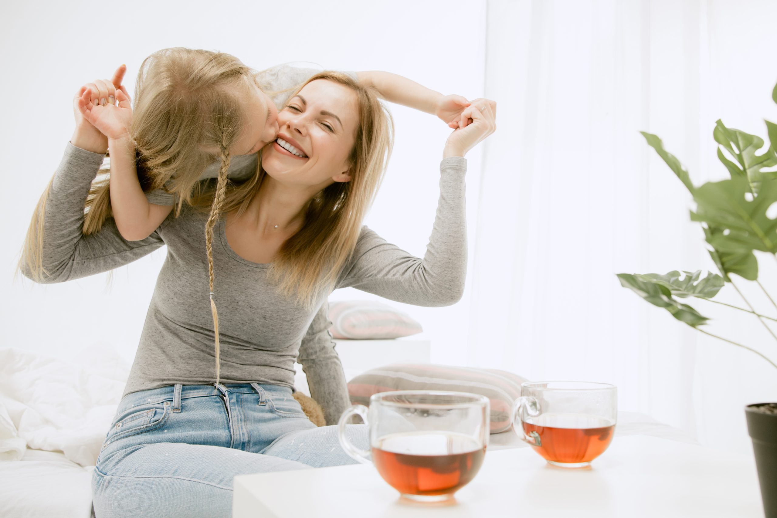 Vai um chá por aí? Confira 6 opções para se sentir mais leve e renovada!