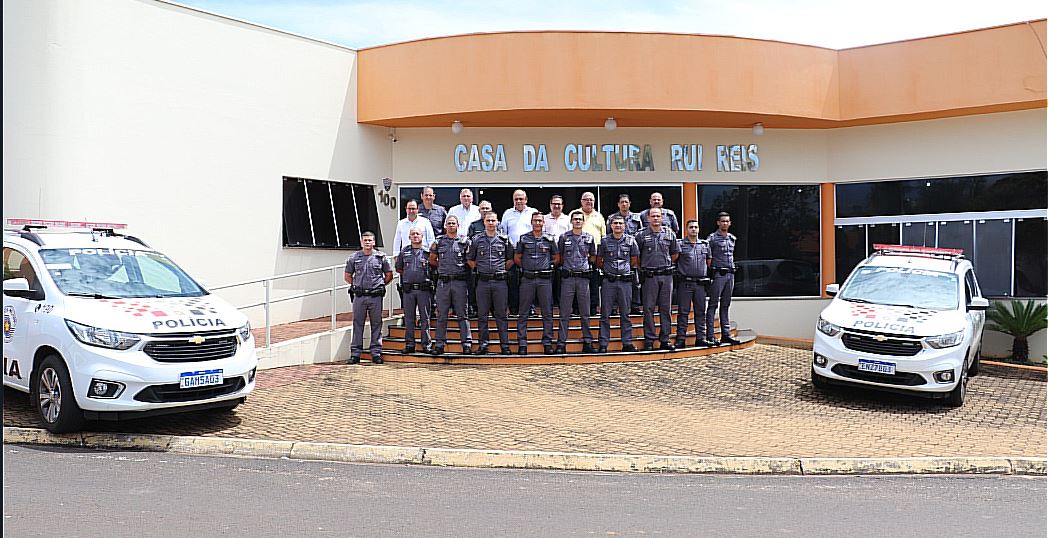 Rifaina homenageia policiais militares pelo baixo índice de criminalidade na cidade