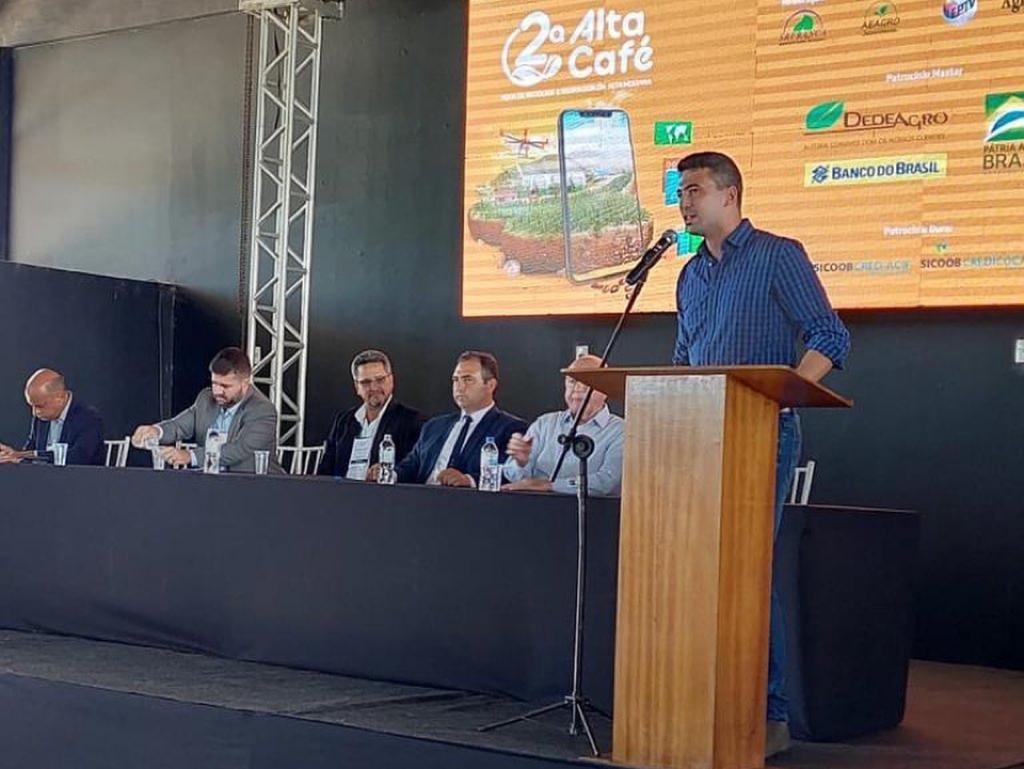 Alta Café prevê ações mais abrangentes; vereador destaca importância do evento
