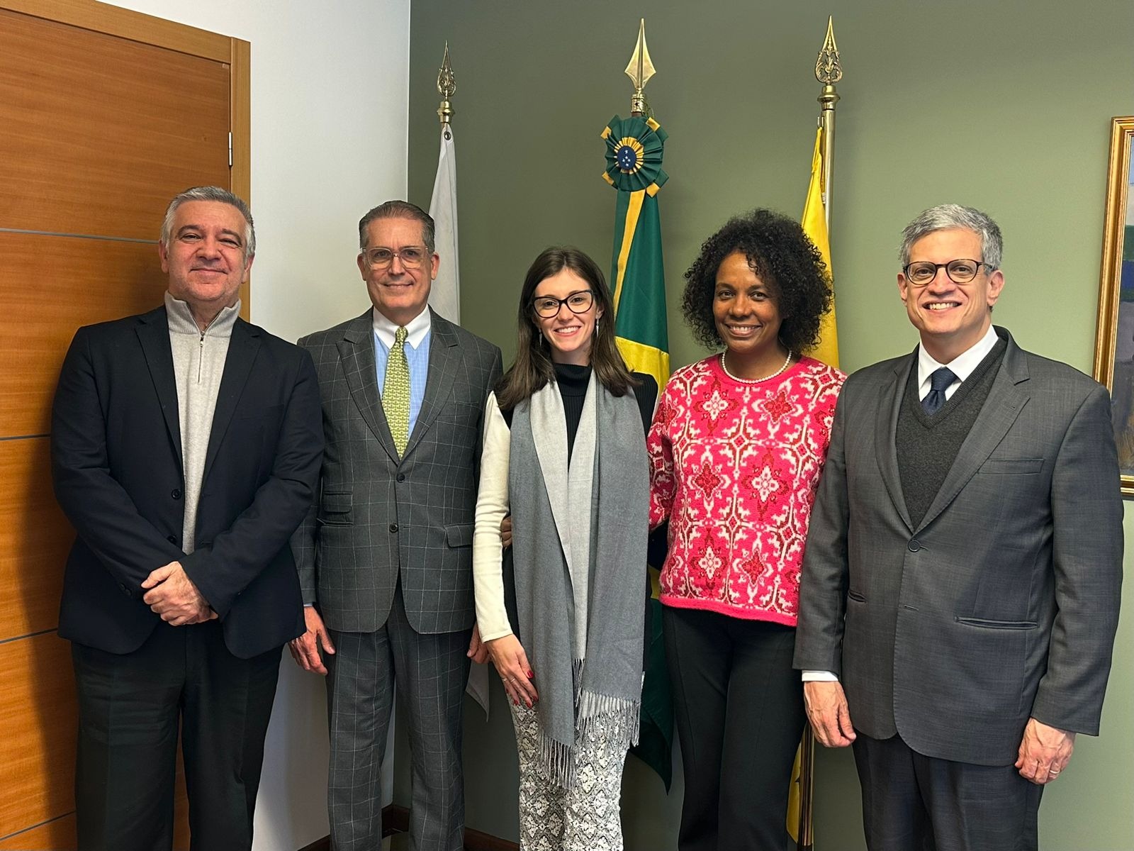 Abicalçados participa de reunião com o consulado brasileiro durante feira na Itália