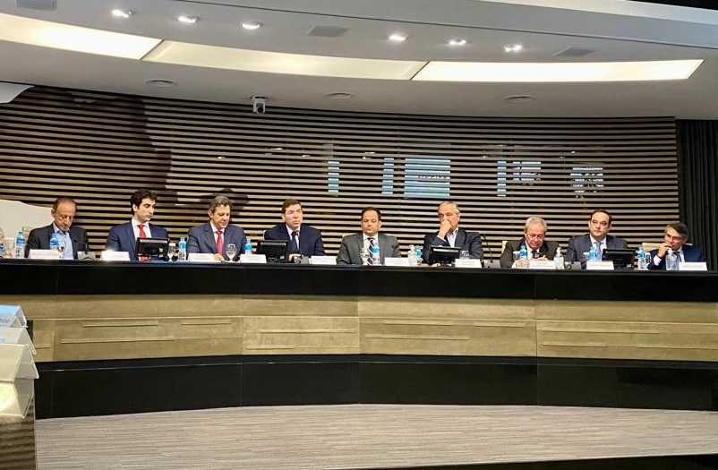 Representante das empresas calçadistas se reúne com novo ministro da Fazenda