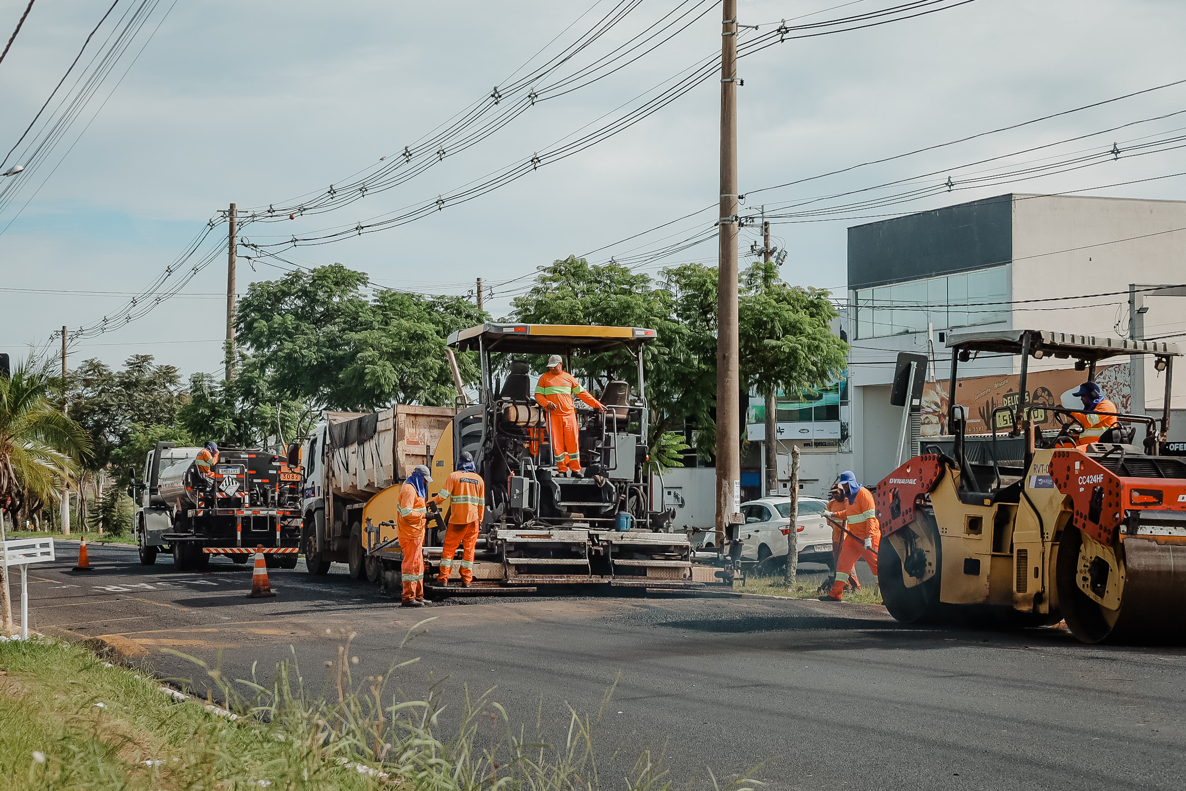 Av. Chafic Facury, em Franca, tem serviços de recapeamento concluídos