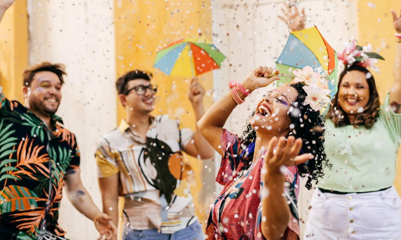 Veja o que incluir no prato para aguentar a rotina puxada do Carnaval
