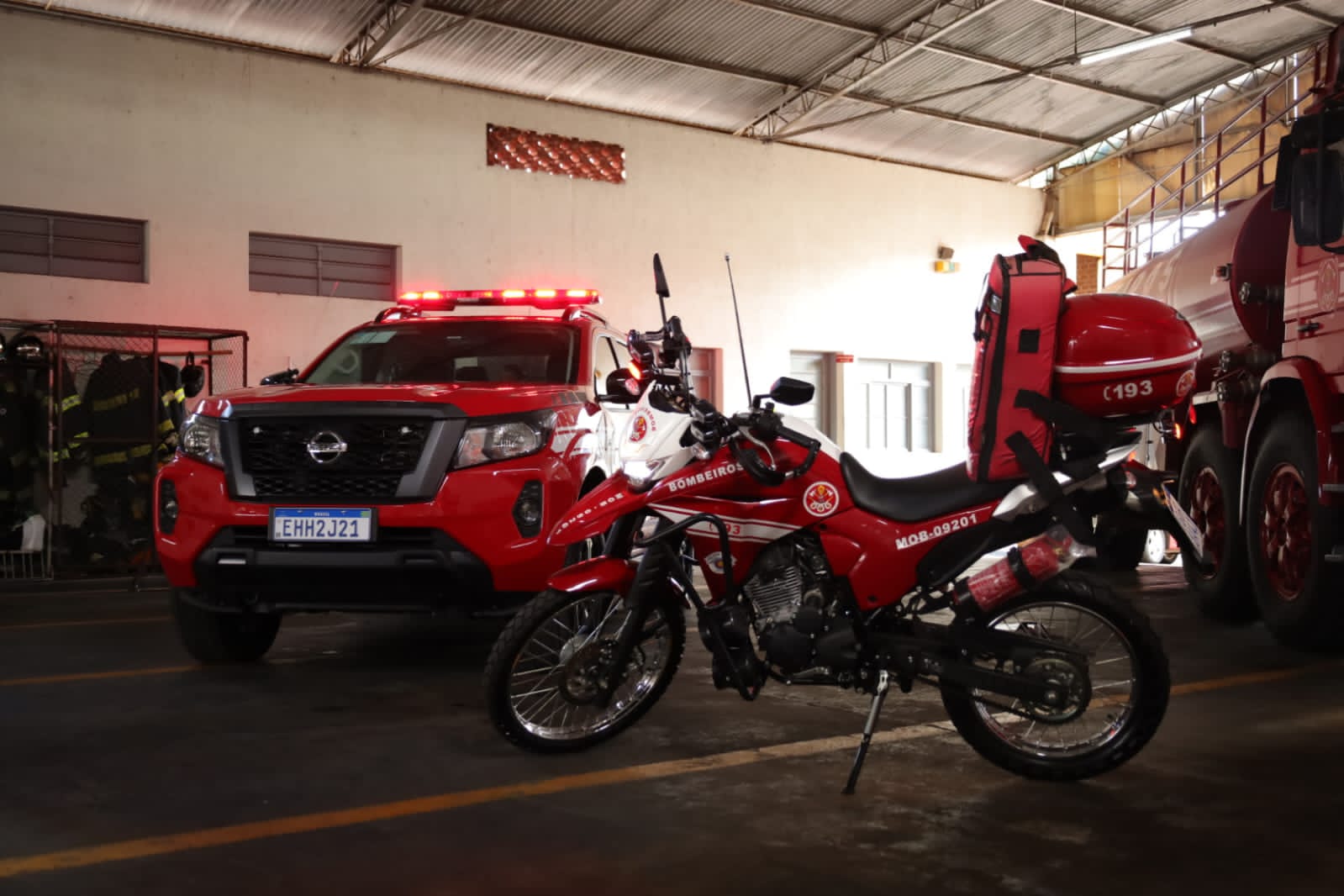 Prefeitura de Franca entrega novas viaturas para o Corpo de Bombeiros
