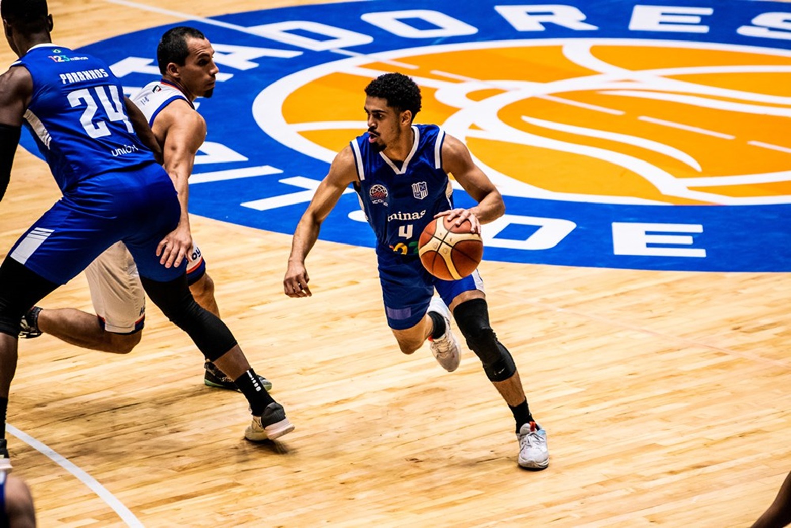 Minas Tênis, com jogão do francano Alexey, chega ao Final Four da Champions League