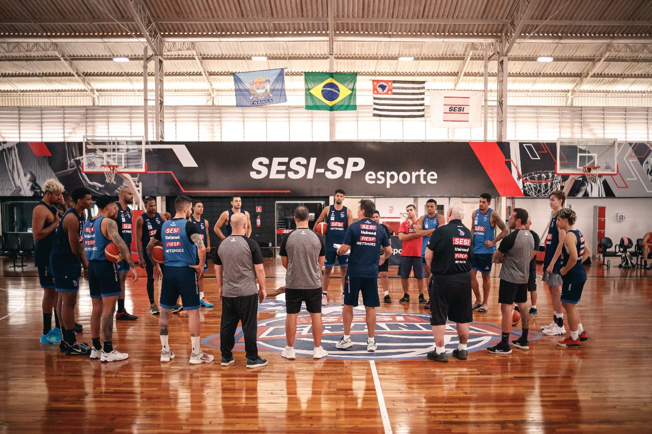 Classificado na Champions League e “voando” no NBB, Sesi Franca retoma treinos