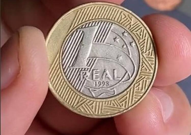 Essa simples moeda de 1 real pode valer até R$ 10 mil. Será que você tem uma?