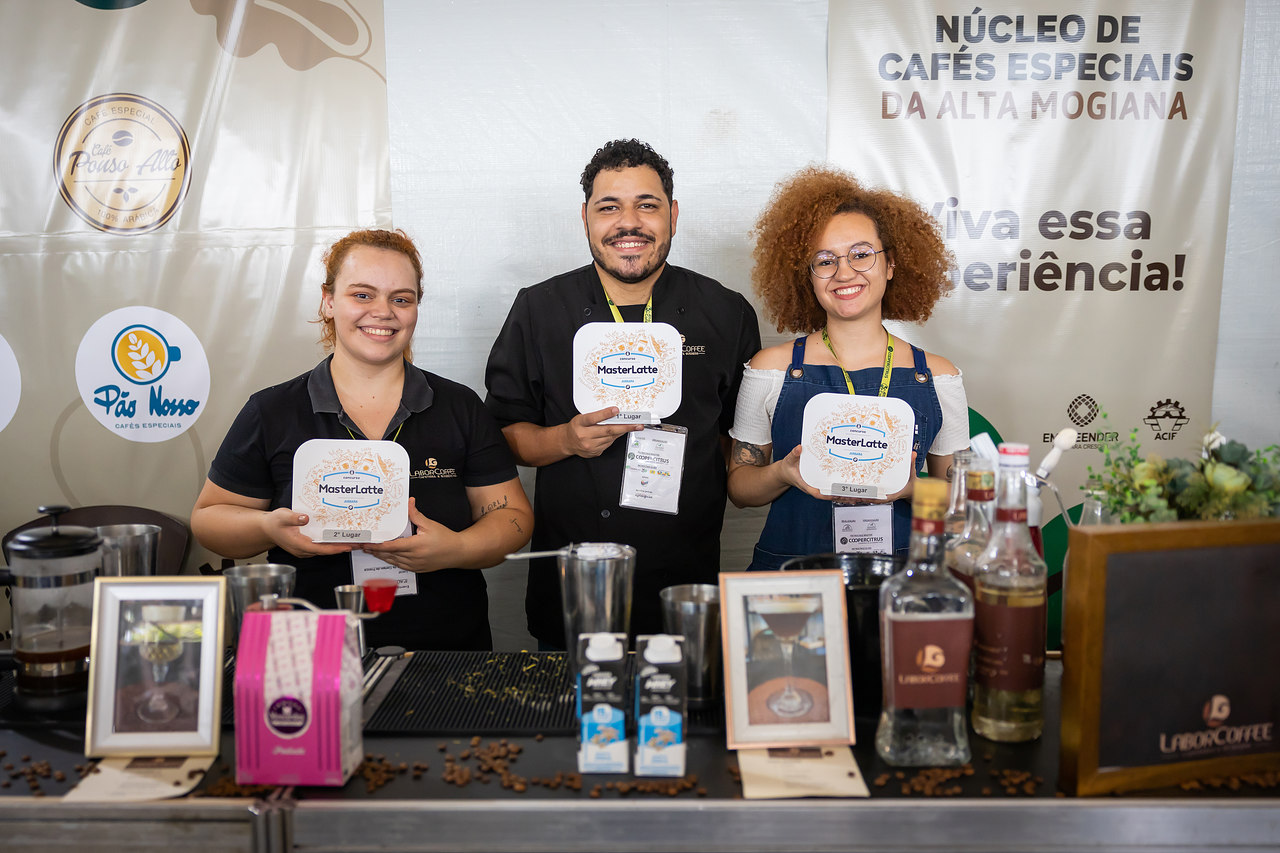 Shot com café frutado e syrup de limão siciliano vence 1º edição do ‘Master Latte’