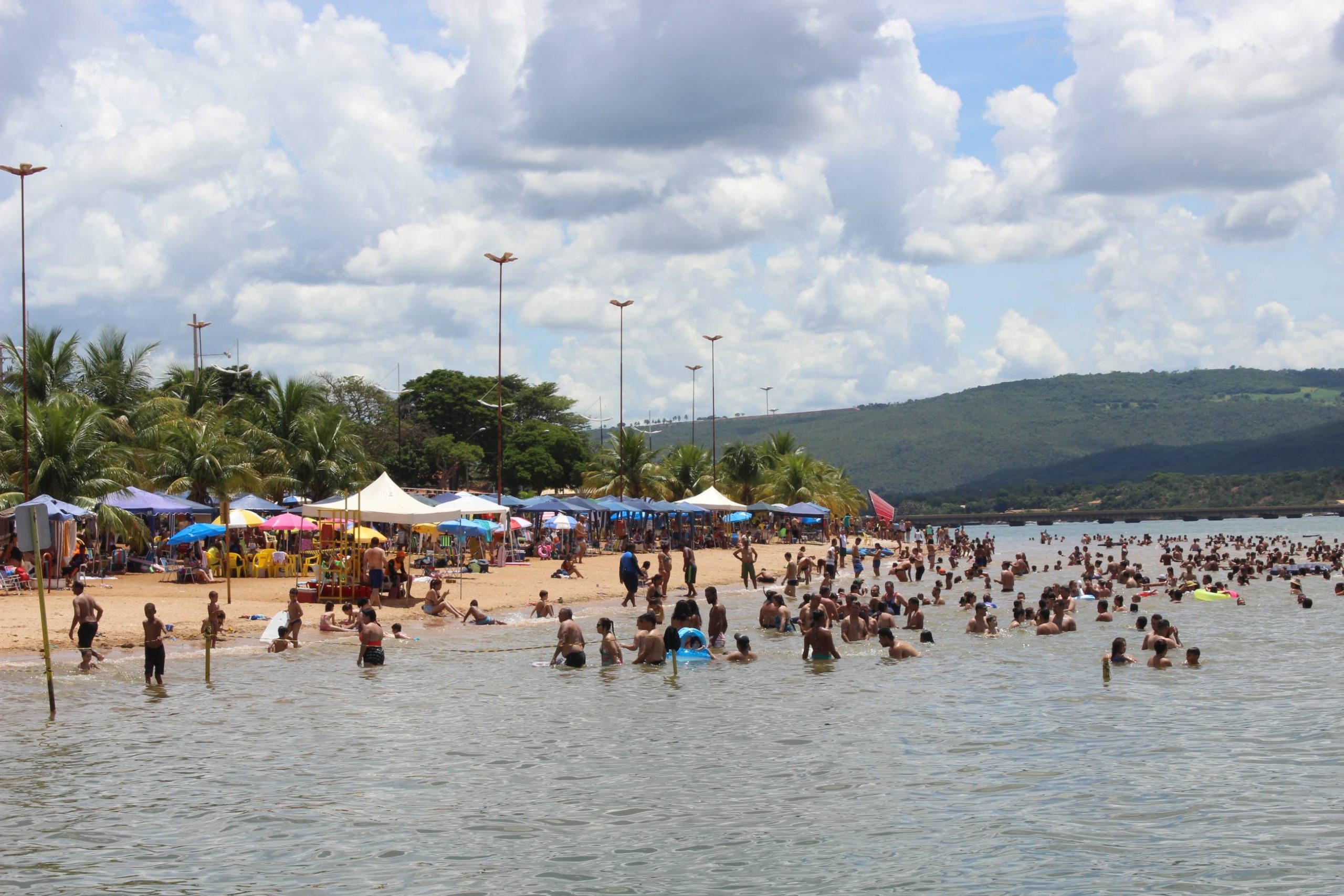 Mês de abril terá dois feriados prolongados: confira as datas e programe-se
