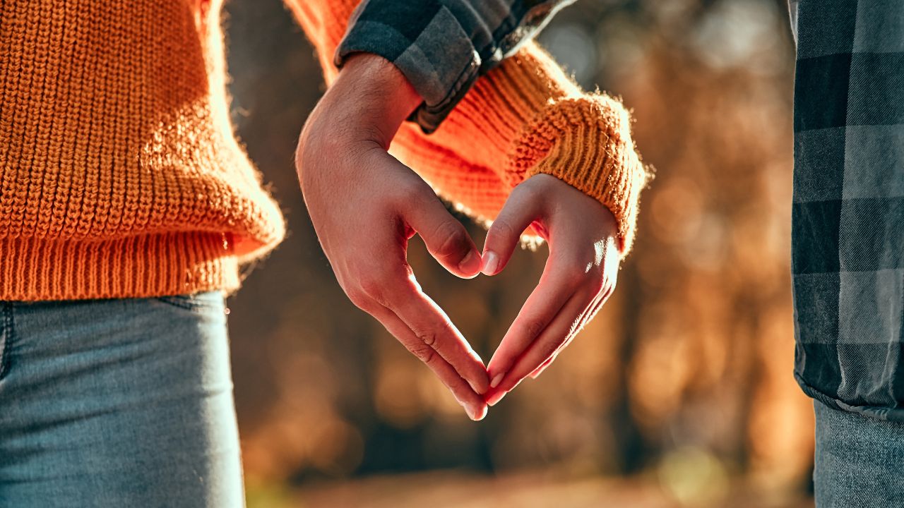 Dedo podre? Faça esta simpatia para atrair mais sorte no amor!