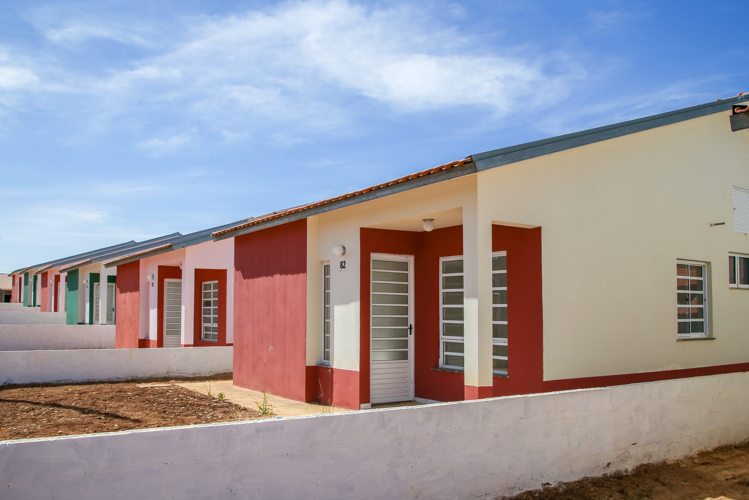 Governador do Estado vem a Guará para entregar conjunto habitacional com 174 casas