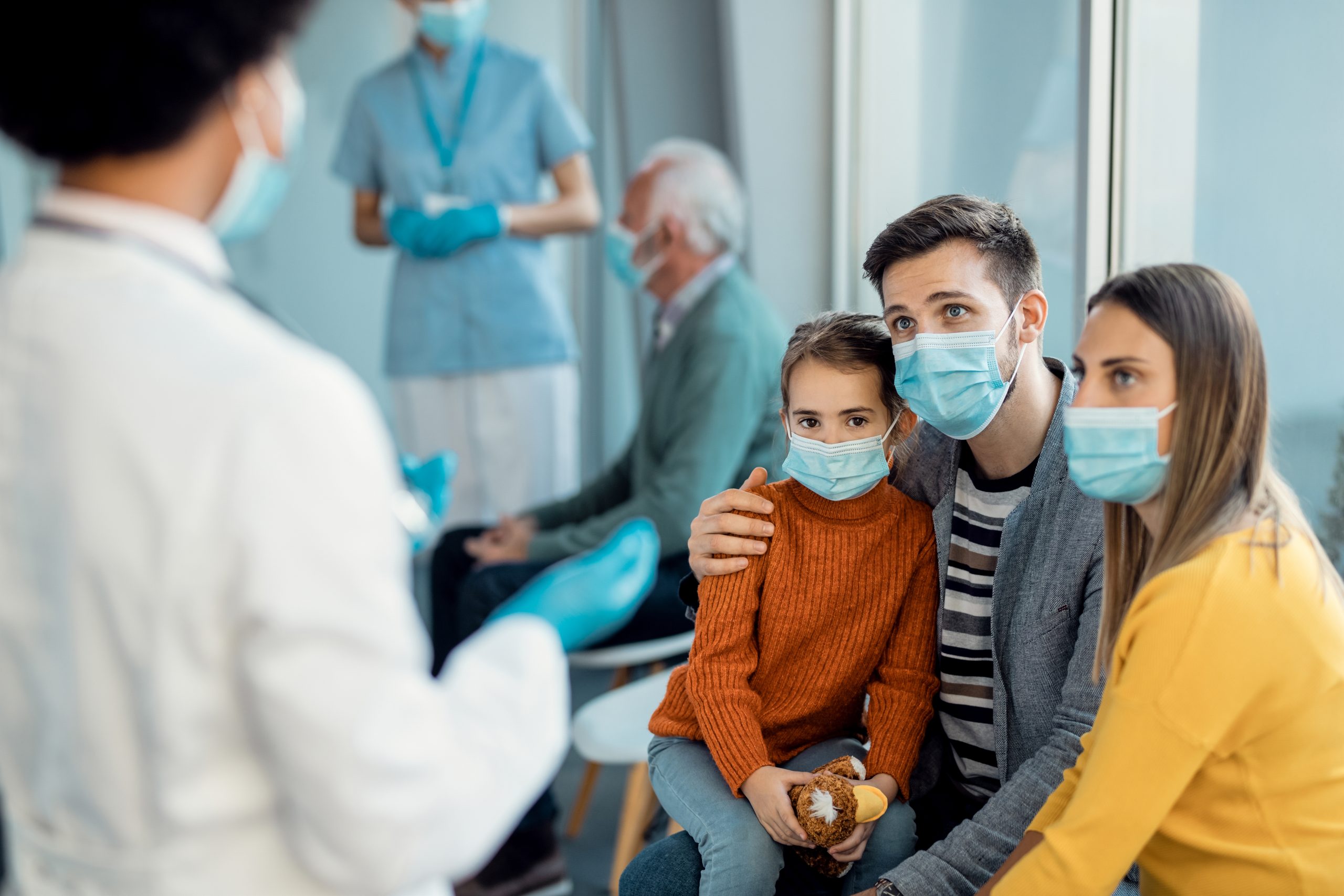 Anvisa flexibiliza recomendações de uso de máscara em serviços de saúde