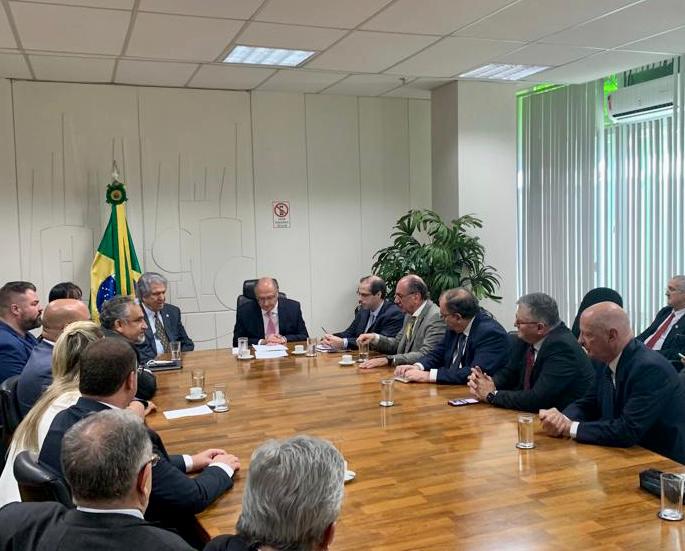 Calcadistas se reúnem com vice, Geraldo Alckmin, e pedem mais apoio para o setor