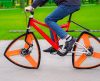 Bike com roda triangular, completamente heterodoxa; anda bem e não é piada - Jornal da Franca