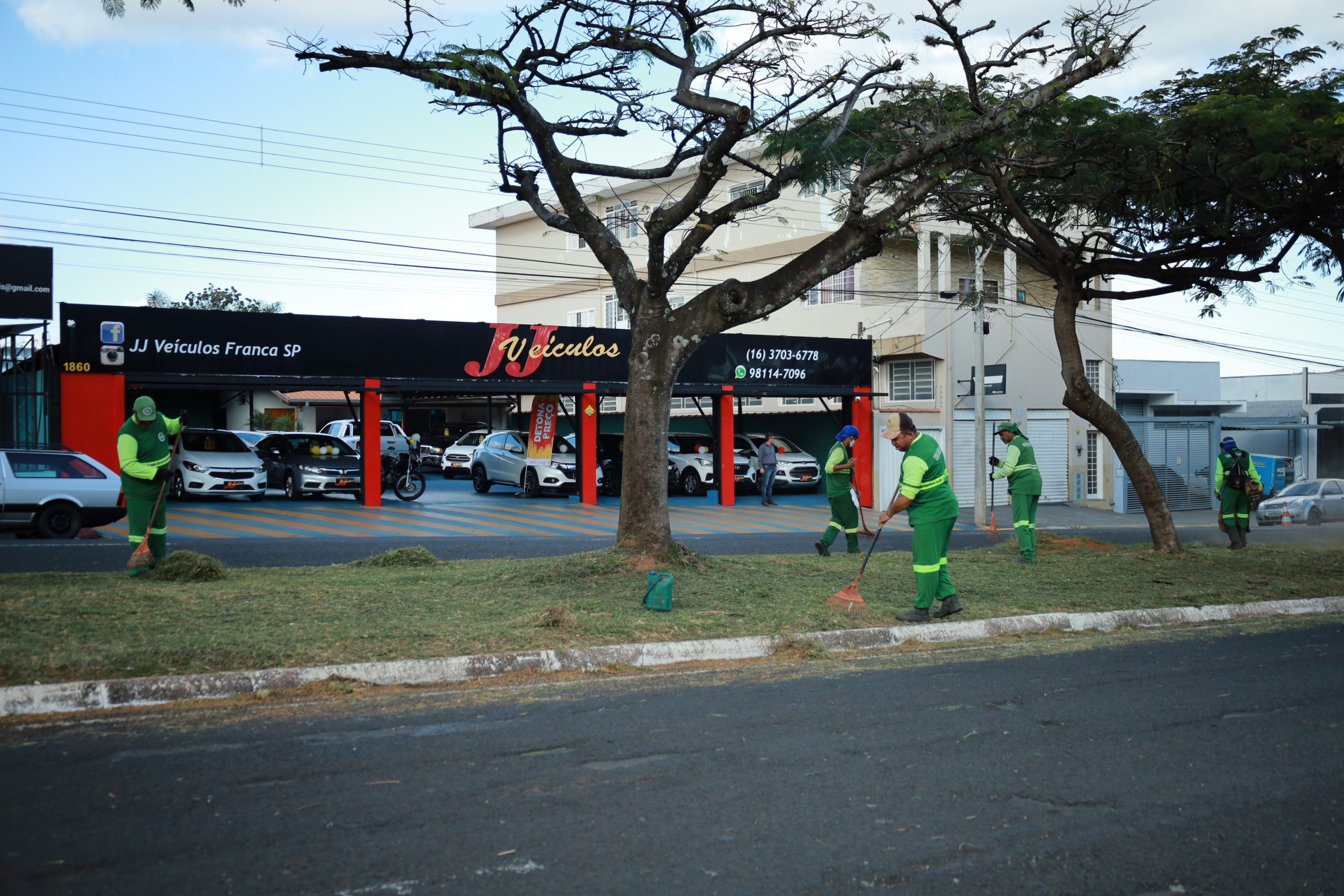 Secretaria do Meio Ambiente de Franca reforça ações de limpeza por toda a cidade