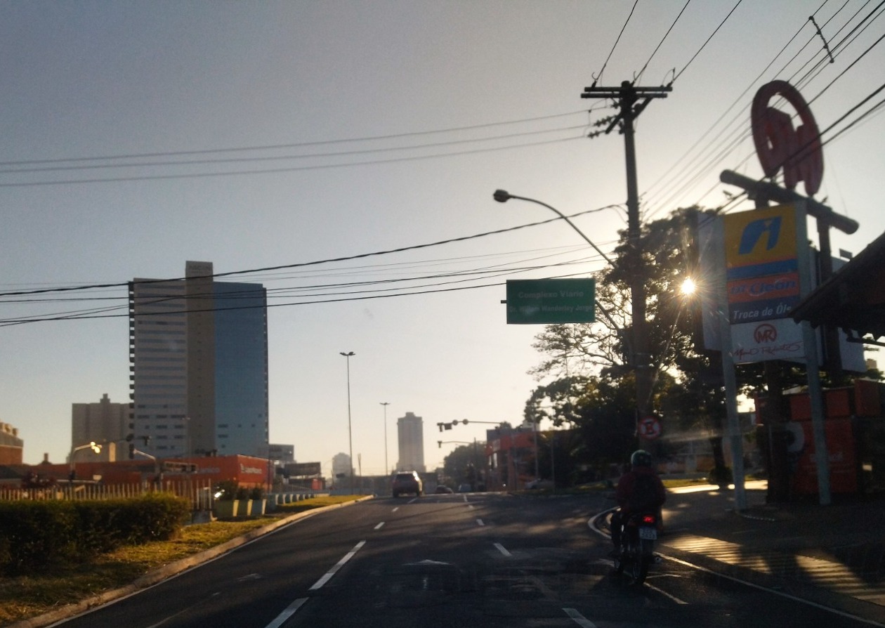 Semáforos da Alonso y Alonso começam o dia com defeito e trânsito fica “truncado”