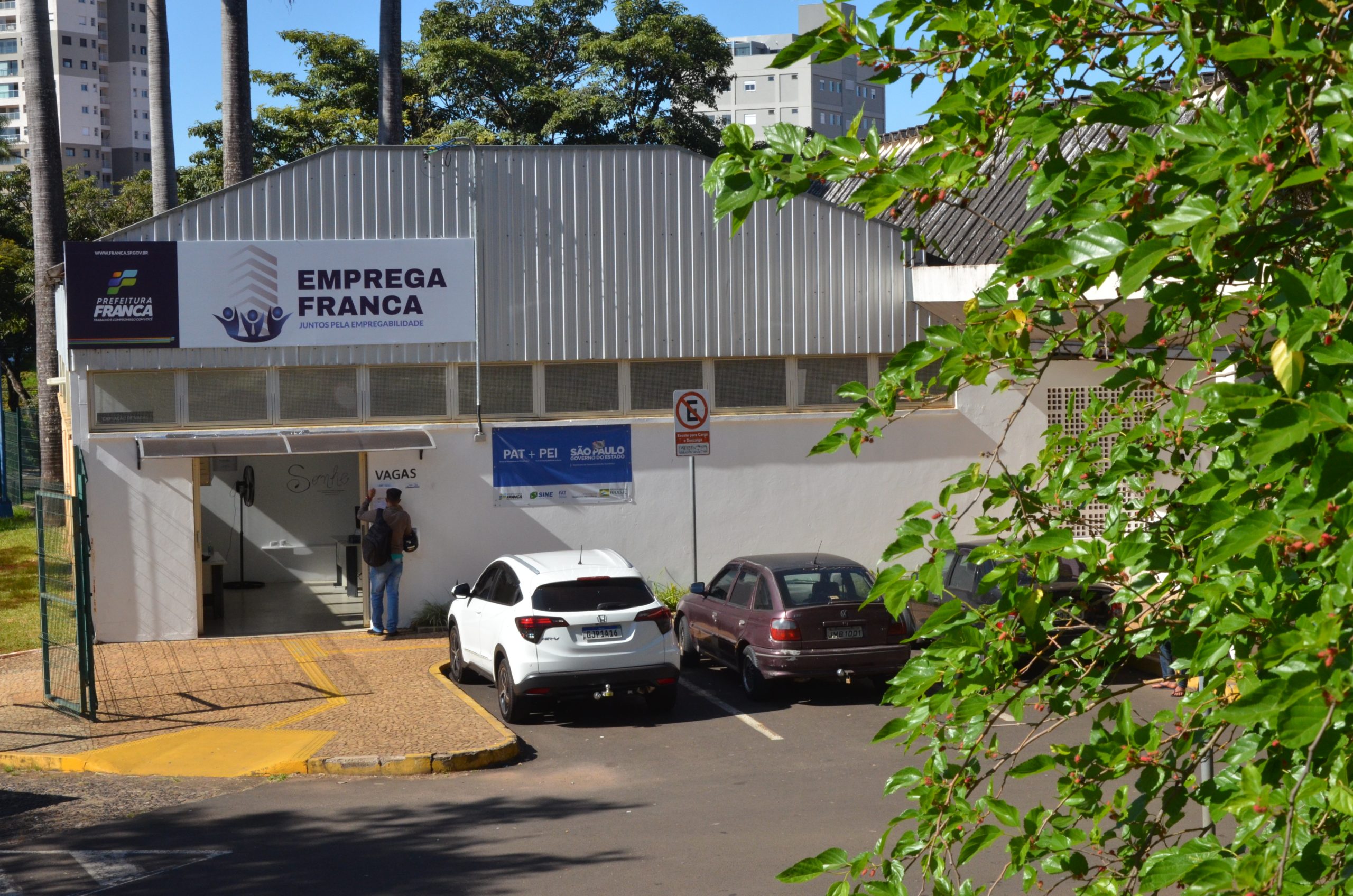 Emprega Franca e Meu Emprego Inclusivo oferecem vagas para pessoas com deficiência