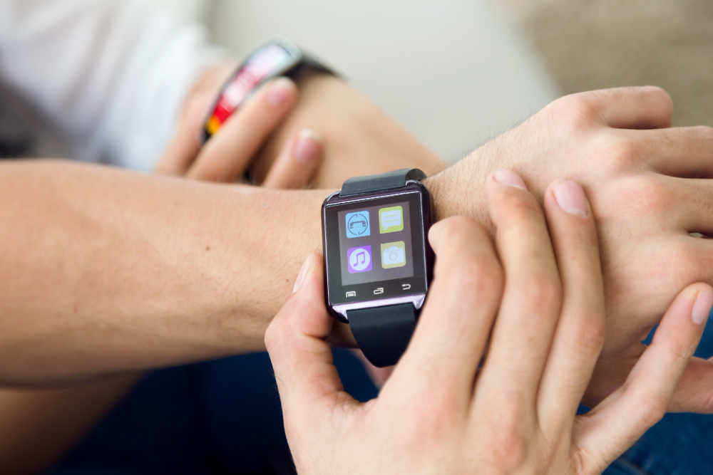 Usuários poderão ter WhatsApp em smartwatches em breve; testes já começaram