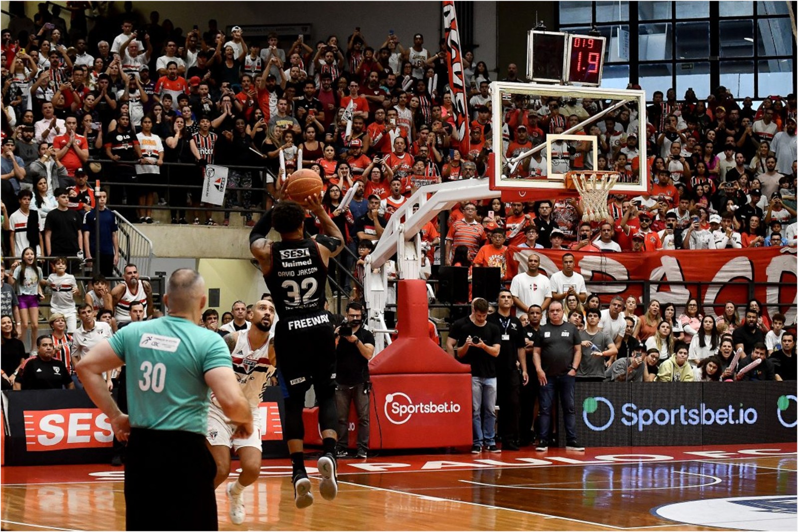 David Jackson, o sniper do Sesi Franca, pode ser decisivo hoje contra o São Paulo
