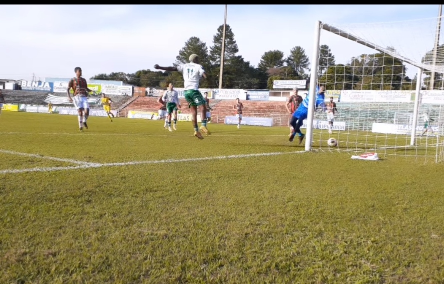 Francana empata com o Taquaritinga e está garantida na segunda fase do Paulistão