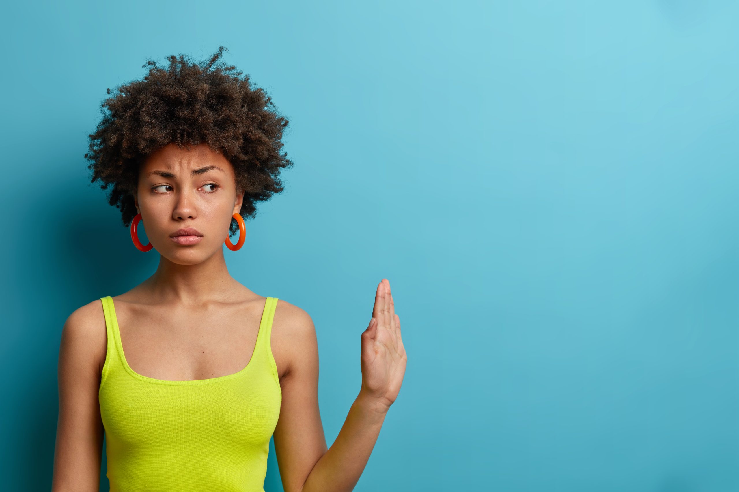 Tem dificuldade para dizer “não”? Saiba como isso afeta sua saúde!