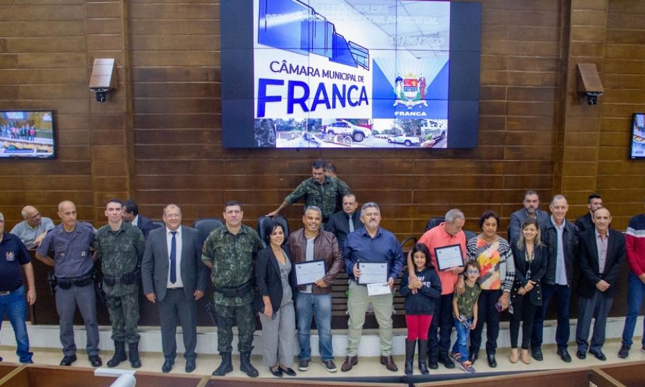 Policiais Militares Ambientais são homenageados na Câmara Municipal de Franca