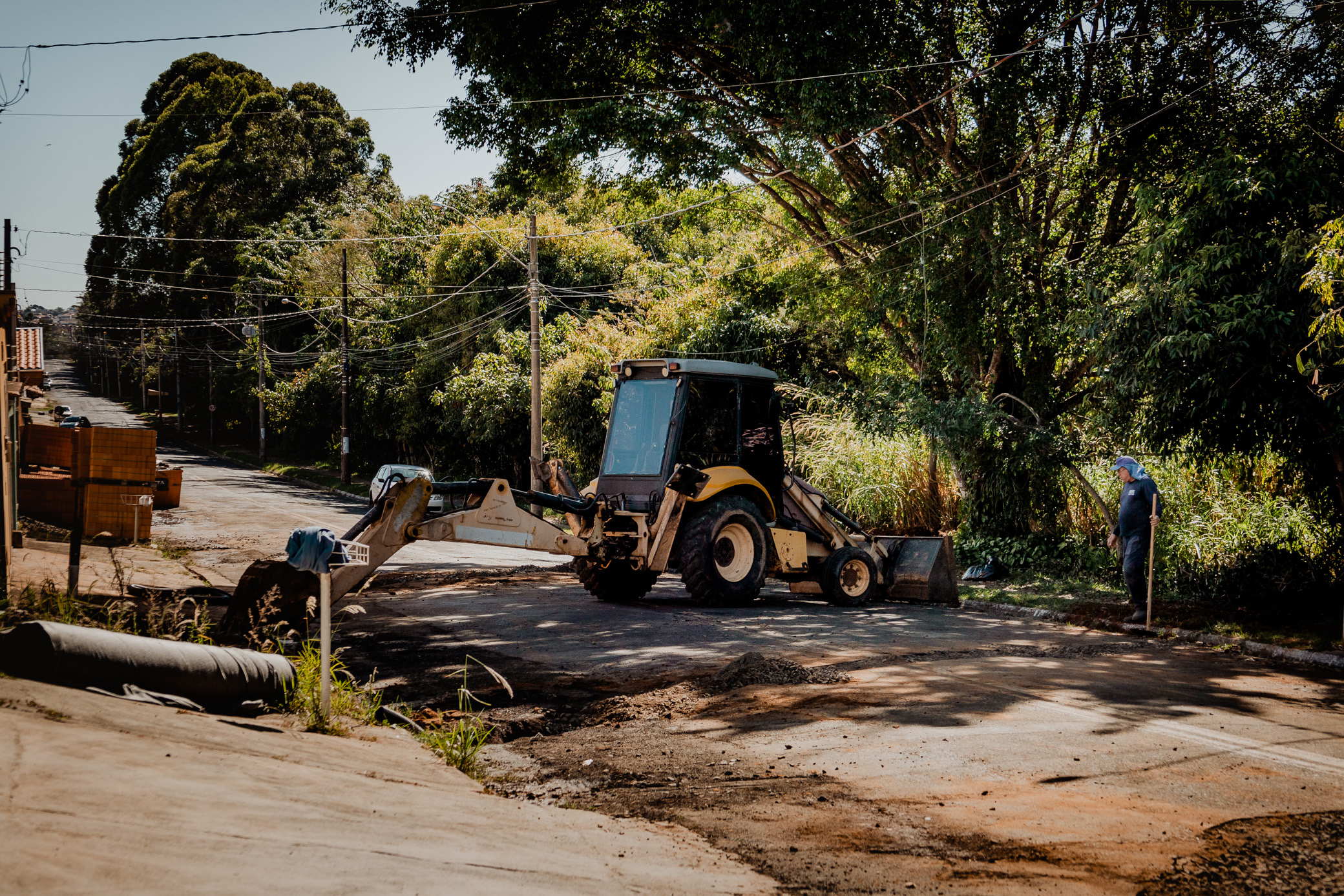 Prefeitura de Franca prepara rua para recapeamento no Jardim Flórida