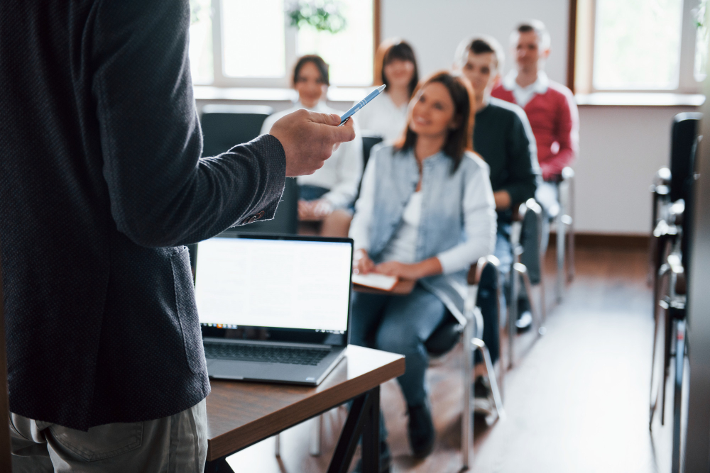 ACIF está com inscrições abertas para Curso de Vendas; veja como fazer e o prazo