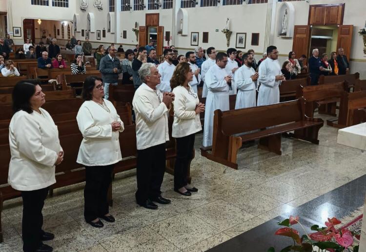 Seminaristas diocesanos francanos fazem visita ao Santuário de Santo Antonio
