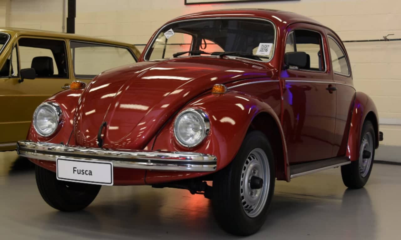 Esse kit produzido na China transforma os clássicos Fuscas antigos em carro elétrico