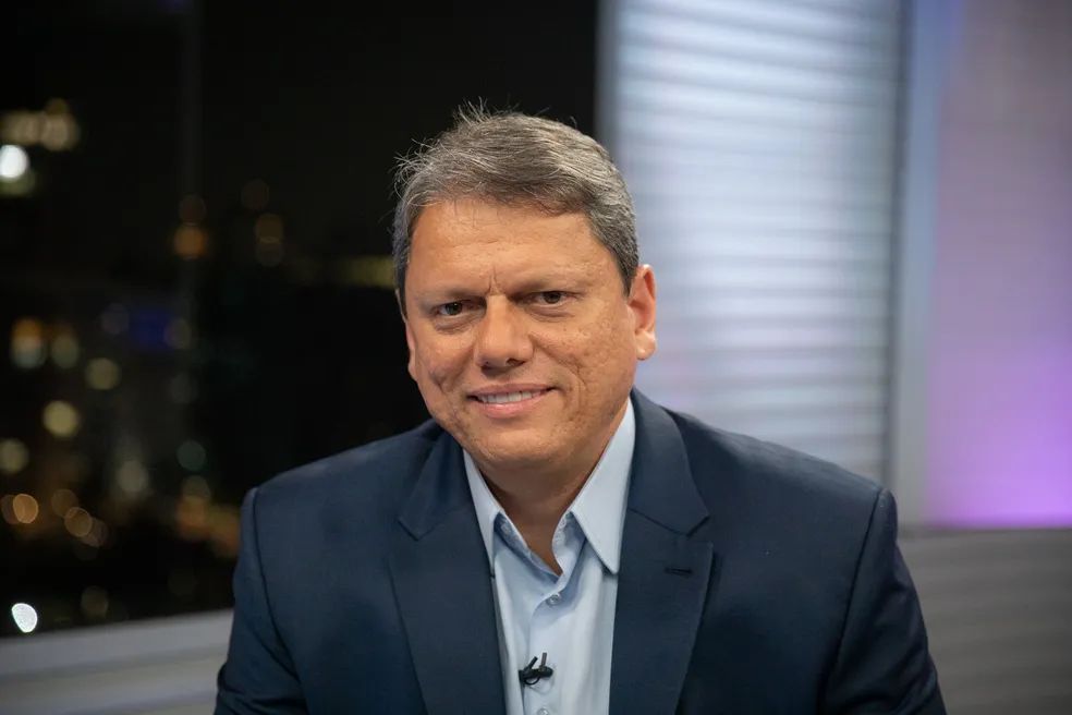 Tarcísio implanta educação financeira em escolas estaduais. Em Franca, lei já existe