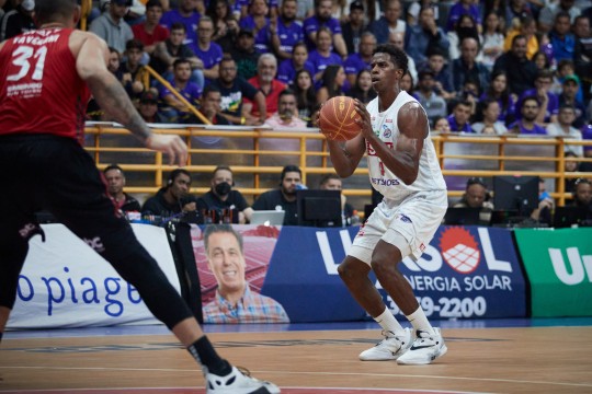 Seleção Brasileira de basquete parte pra Copa do Mundo da Indonésia em 22 de agosto