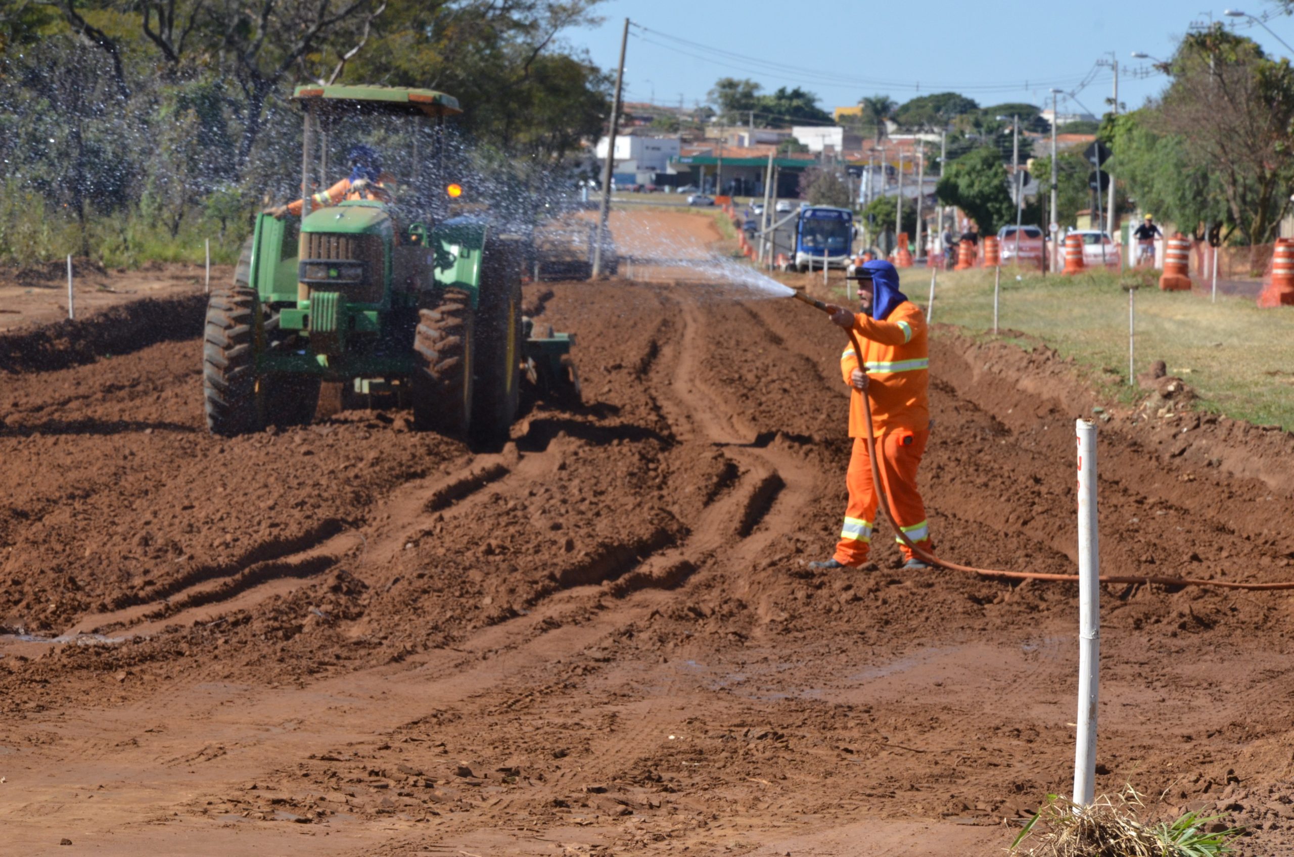 Prefeitura de Franca segue trabalhando na duplicação de avenidas da cidade